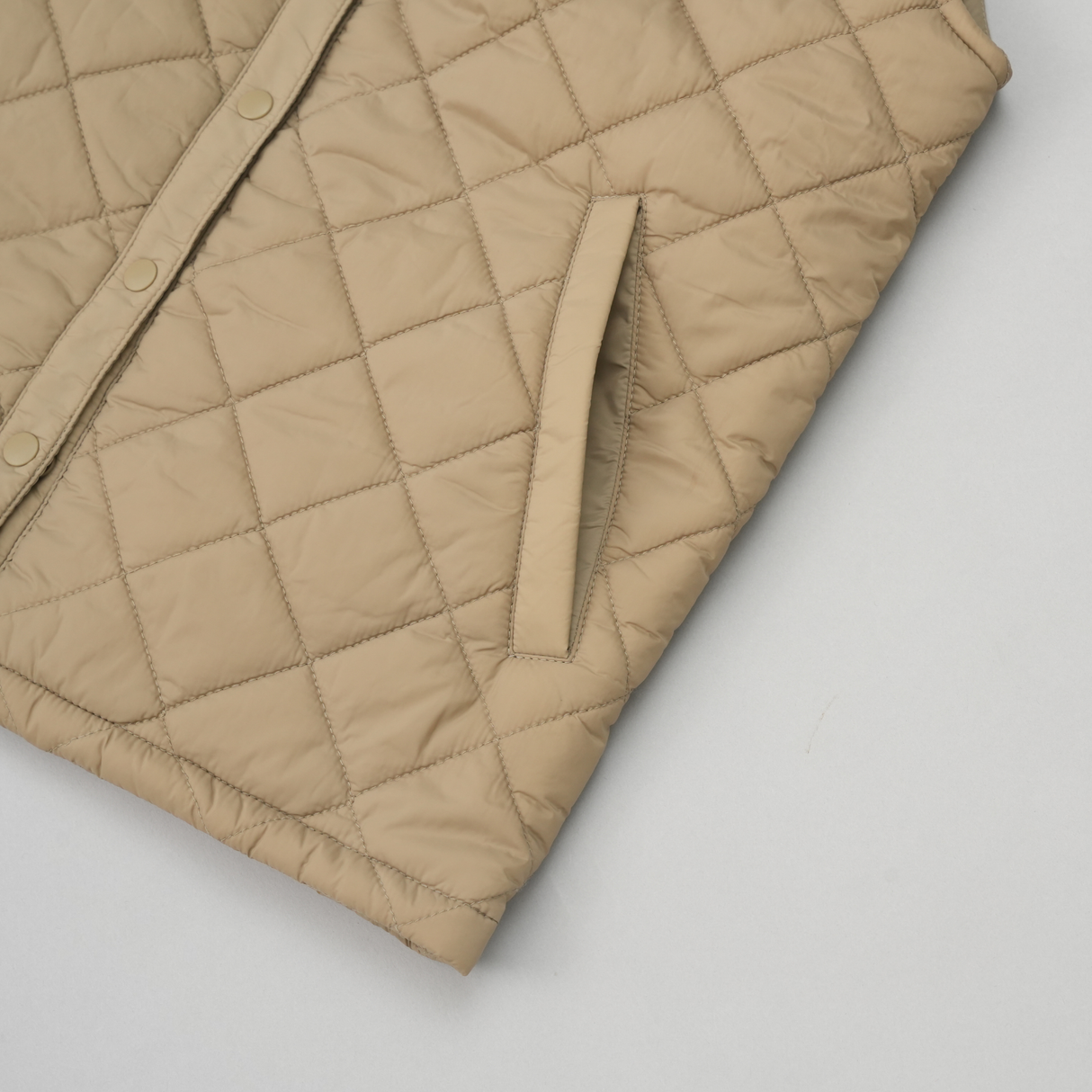 ライトパフベスト