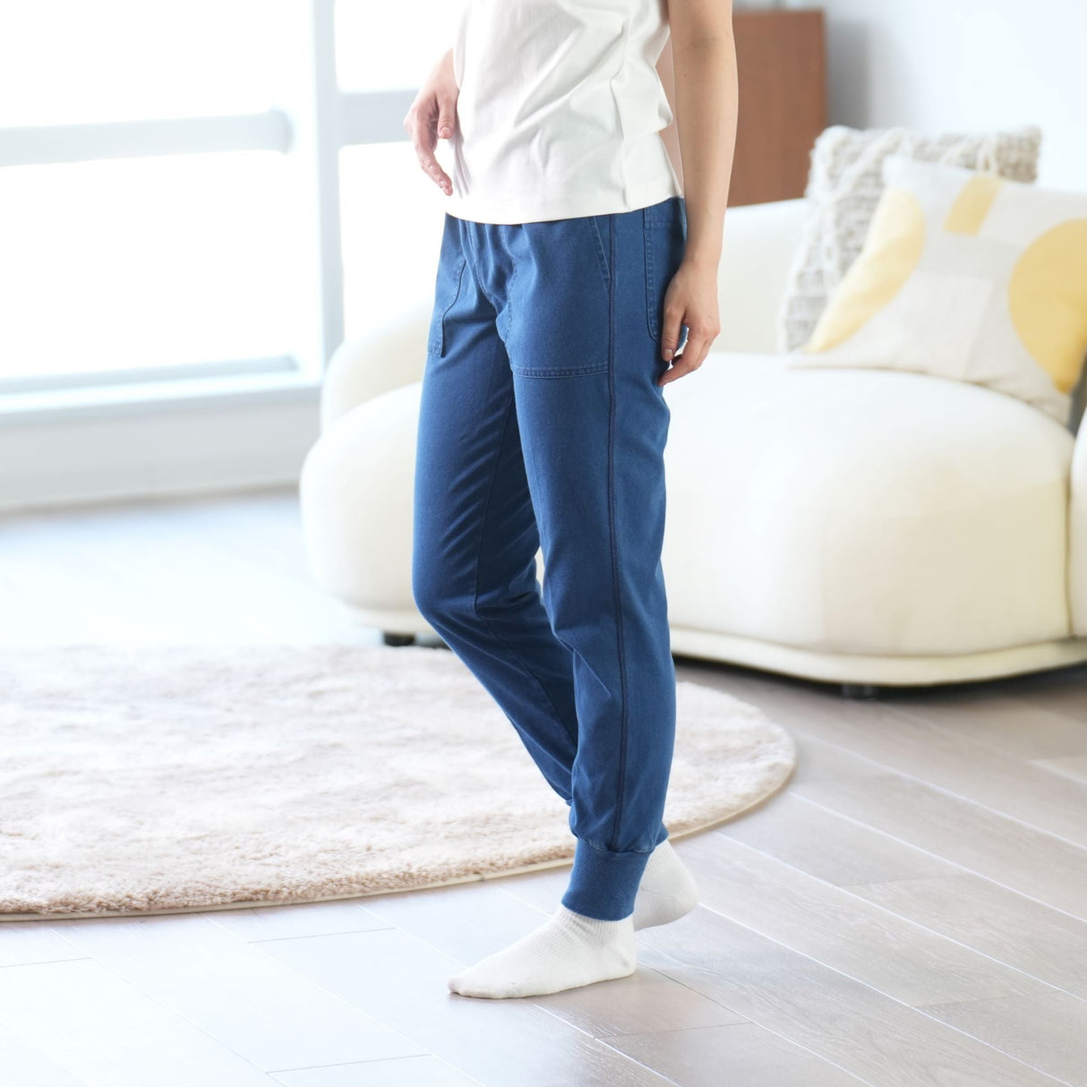 NOBIRUNOストレッチパンツ（デニム）