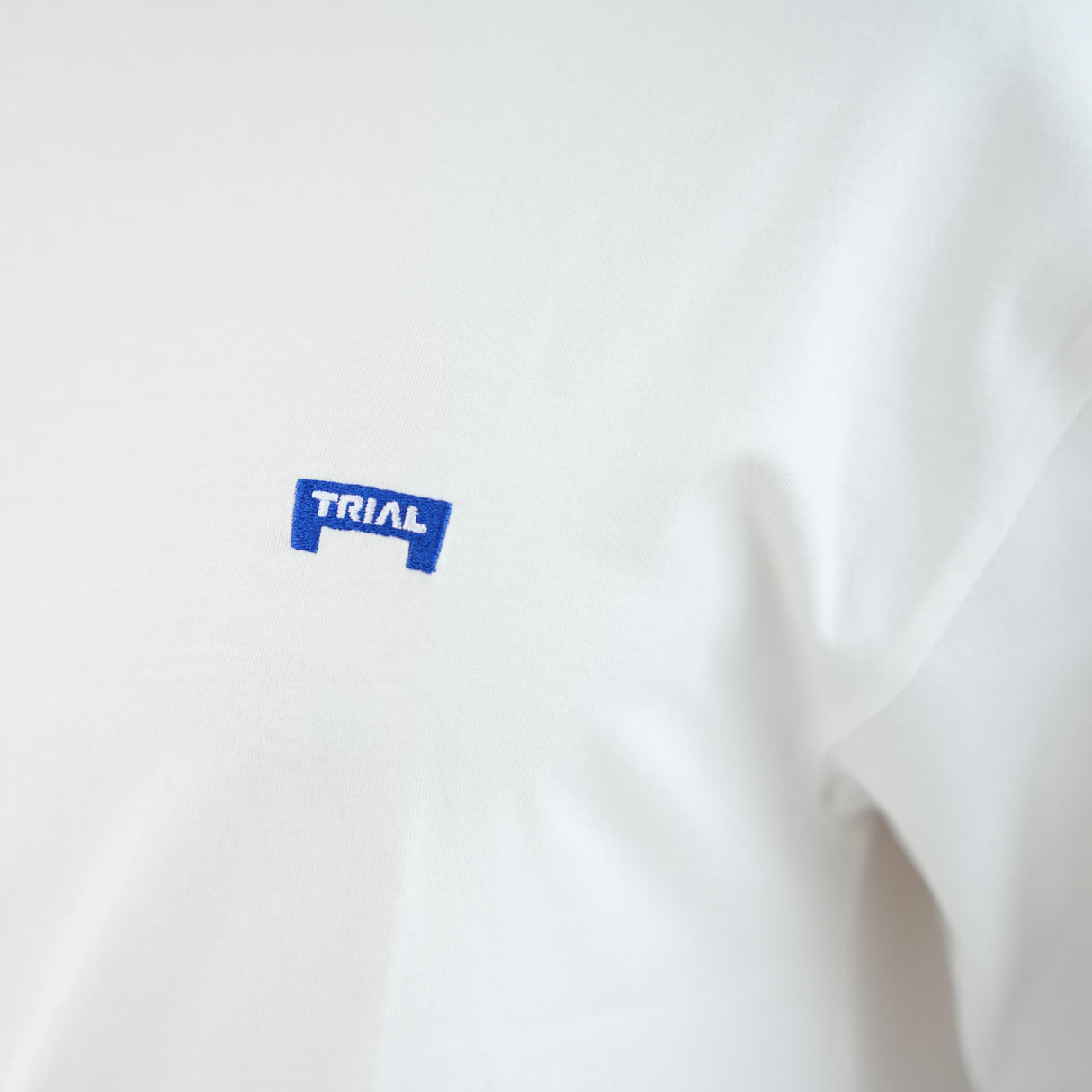 綿100%刺繍Tシャツ（TRIAL）