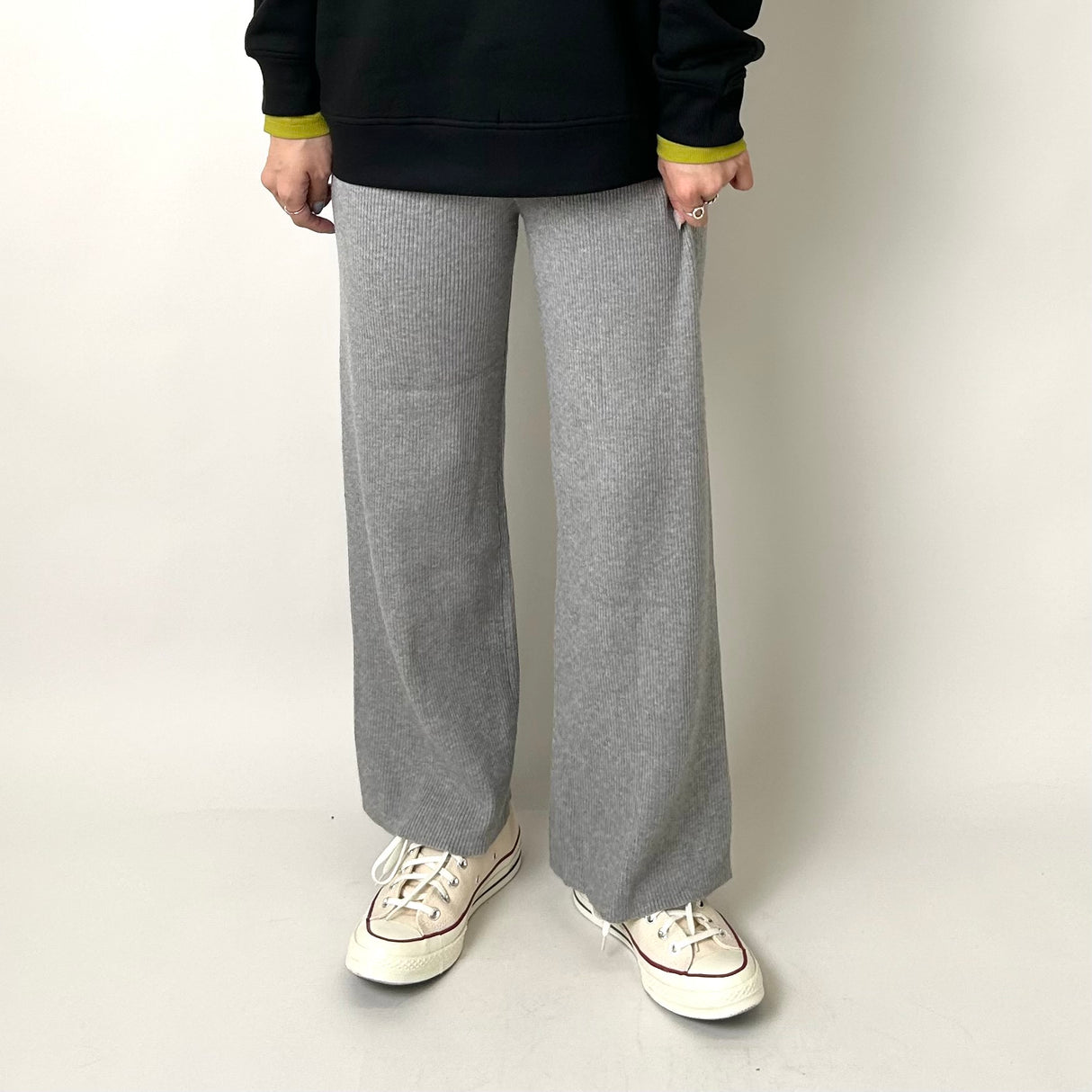 シルキーニットパンツ